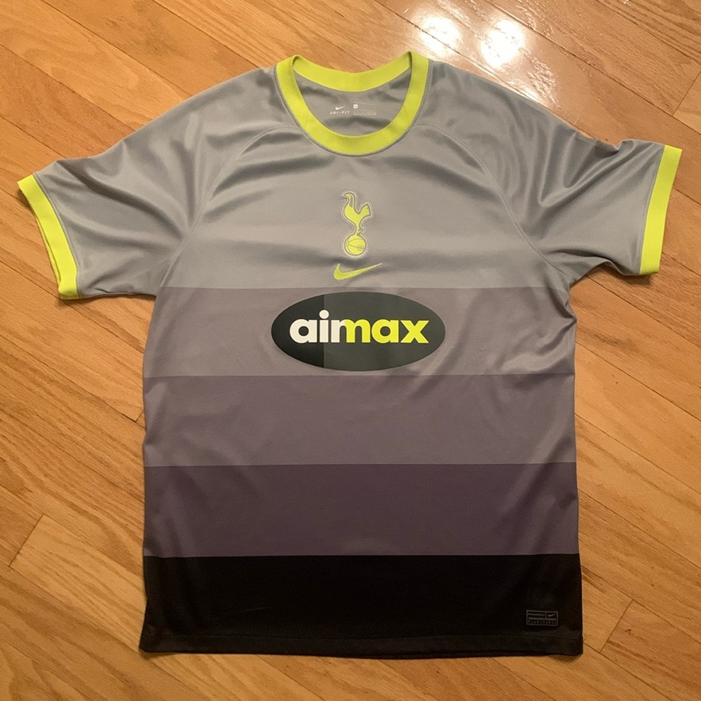 Tottenham Hotspur Nike Air Max collab dri-fit jersey large